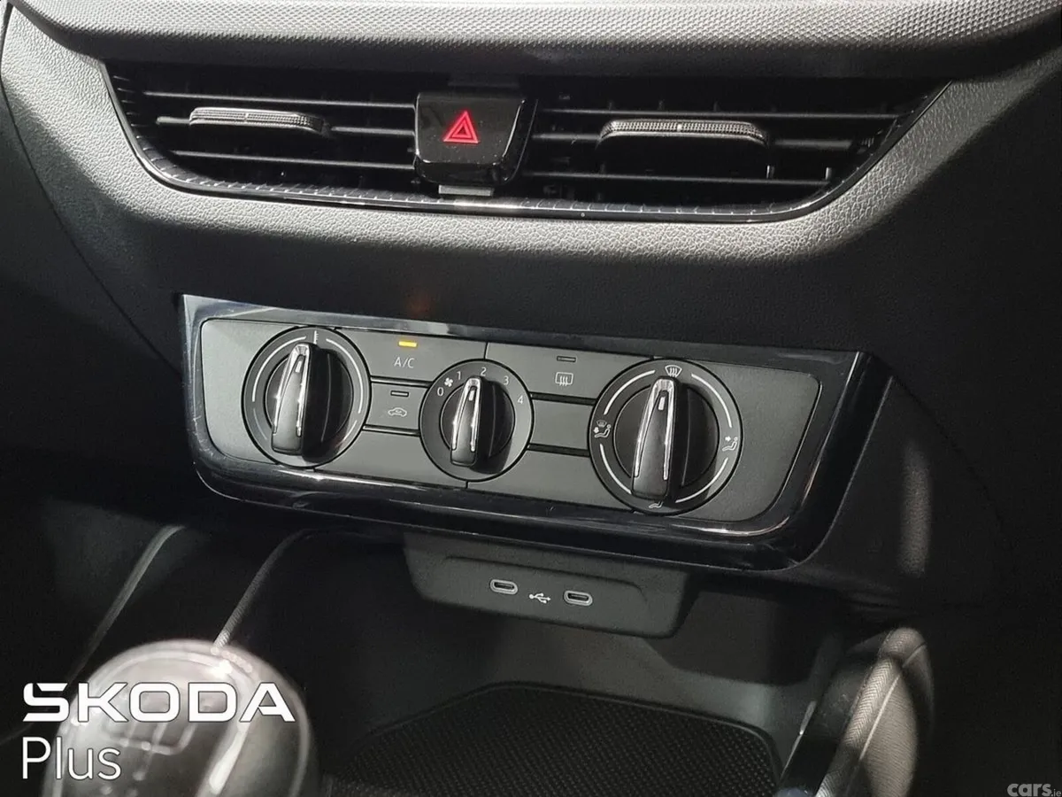 Skoda Fabia Hatchback, Petrol, 2023, Blue