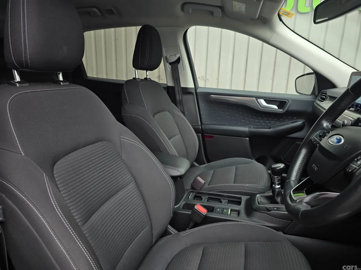 Ford Kuga SUV, Diesel, 2020, Red