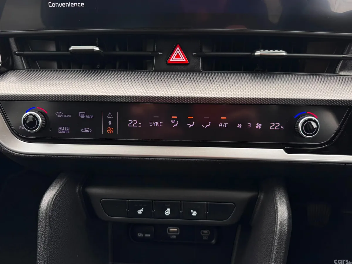 Kia Sportage SUV, Diesel Hybrid, 2023, Black