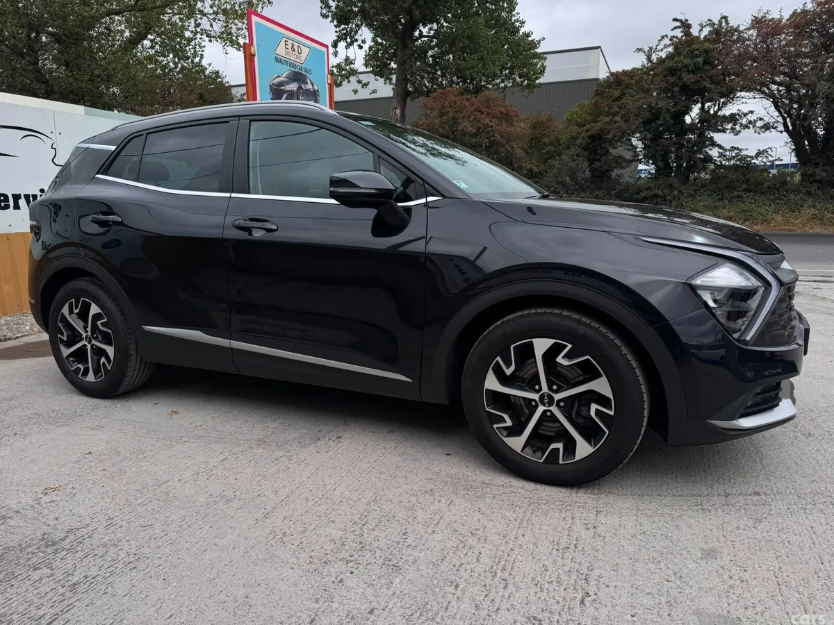 Kia Sportage SUV, Diesel Hybrid, 2023, Black