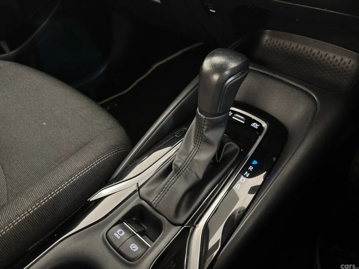 Toyota Corolla Saloon, Petrol Hybrid, 2023, Grey