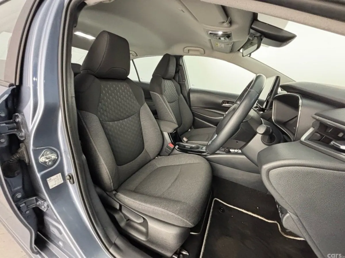 Toyota Corolla Saloon, Petrol Hybrid, 2023, Grey