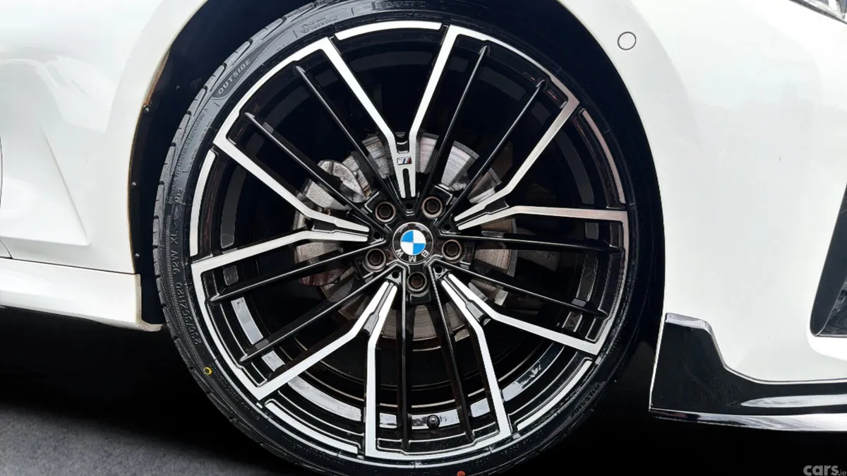 BMW 3-Series Estate, Diesel, 2019, White
