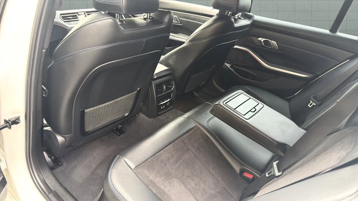 BMW 3-Series Estate, Diesel, 2019, White