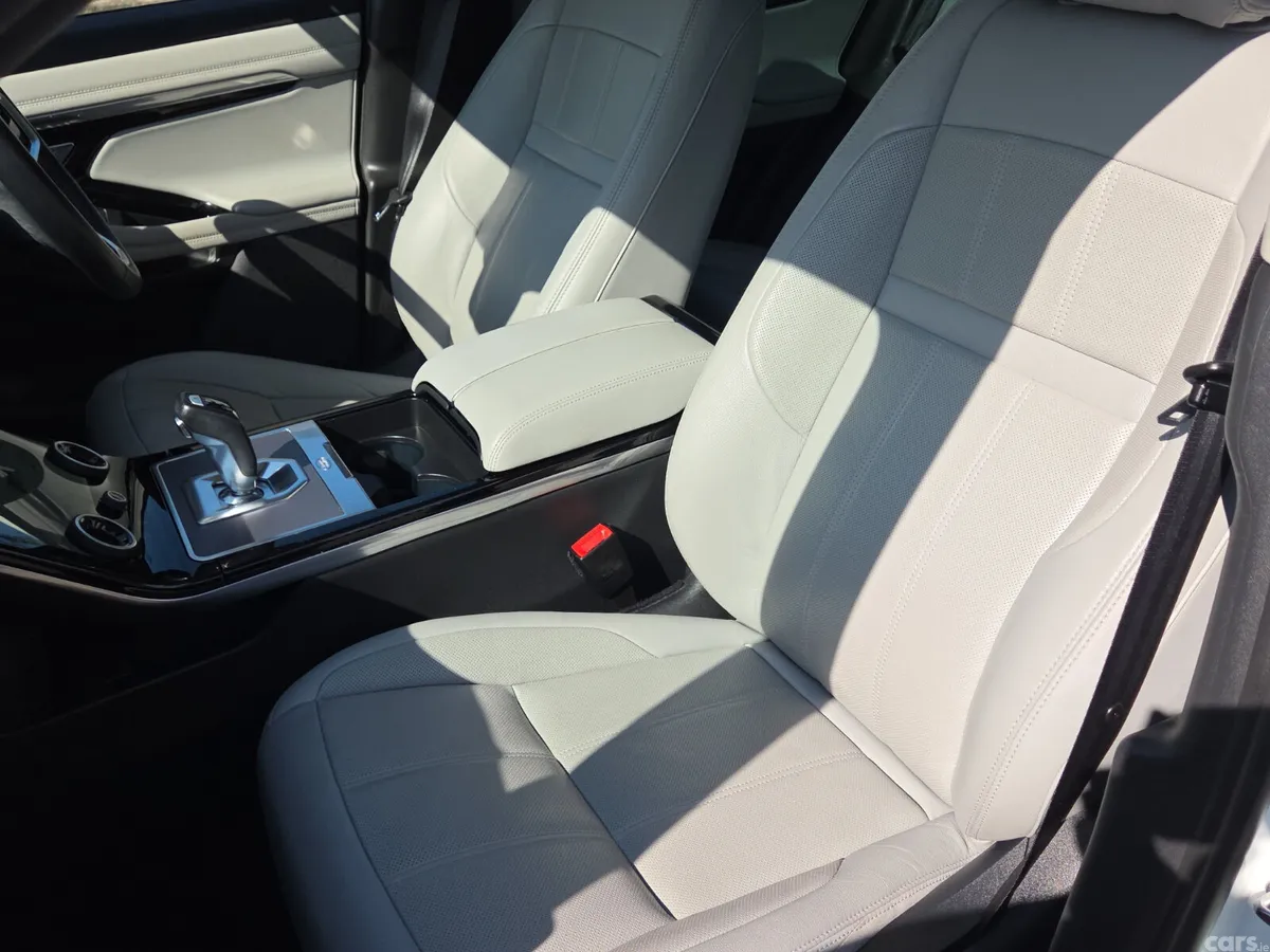Land Rover Range Rover Evoque SUV, Petrol Plug-in Hybrid, 2021, White