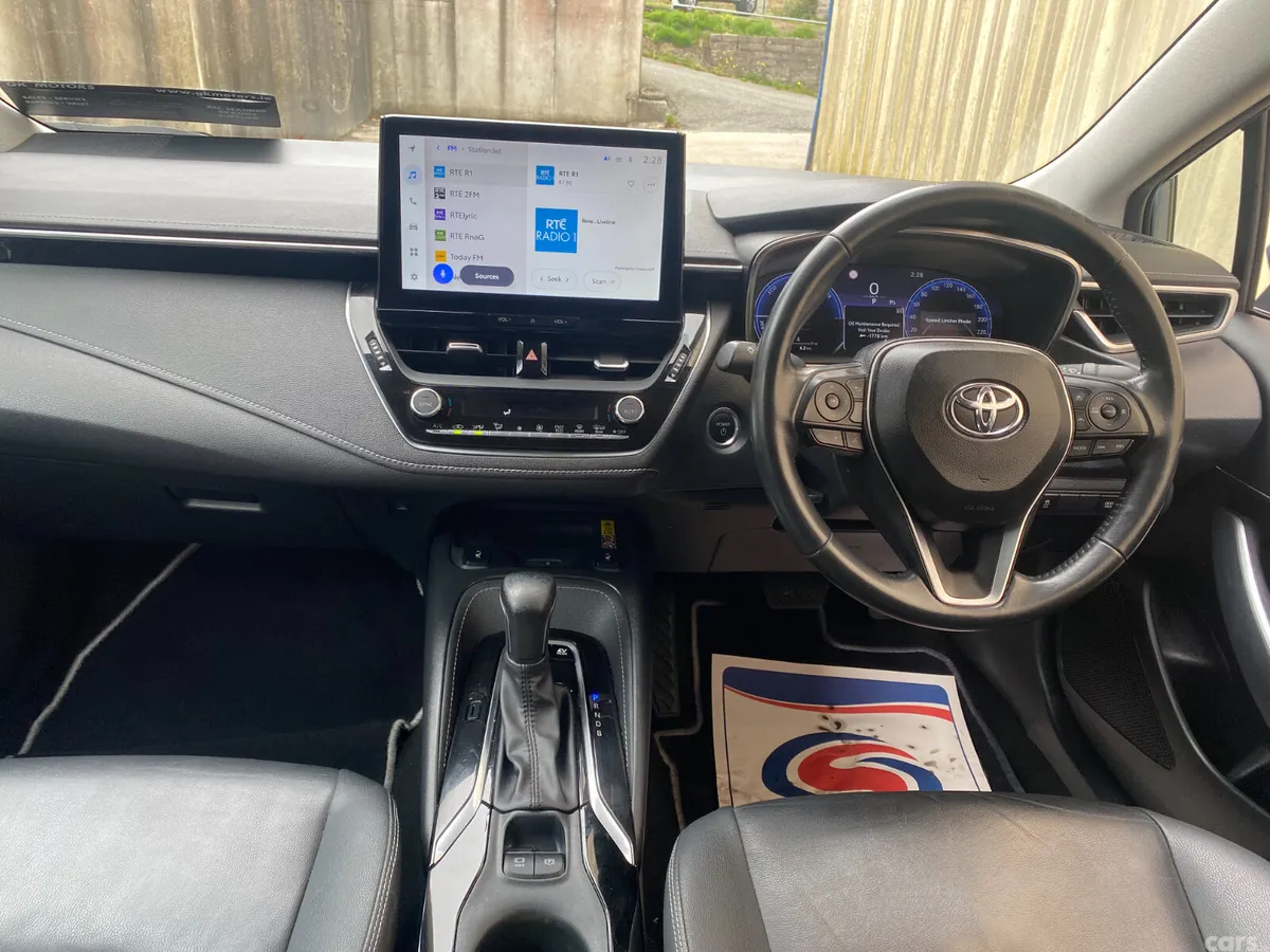 Toyota Corolla Saloon, Petrol Hybrid, 2023, Grey