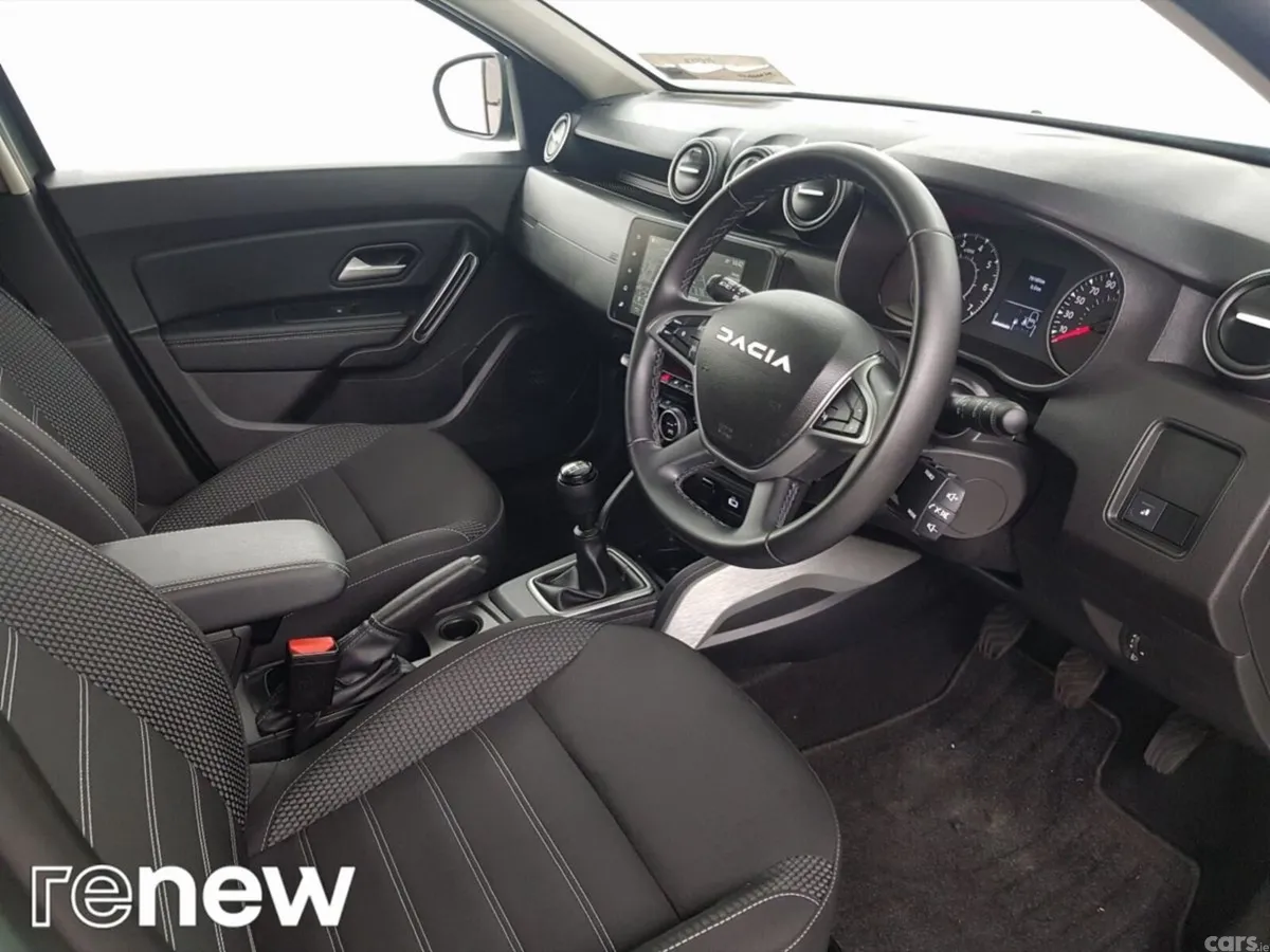 Dacia Duster SUV, Diesel, 2023, Grey