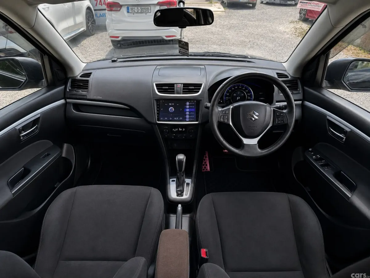 Suzuki Swift Hatchback, Petrol, 2015, Black