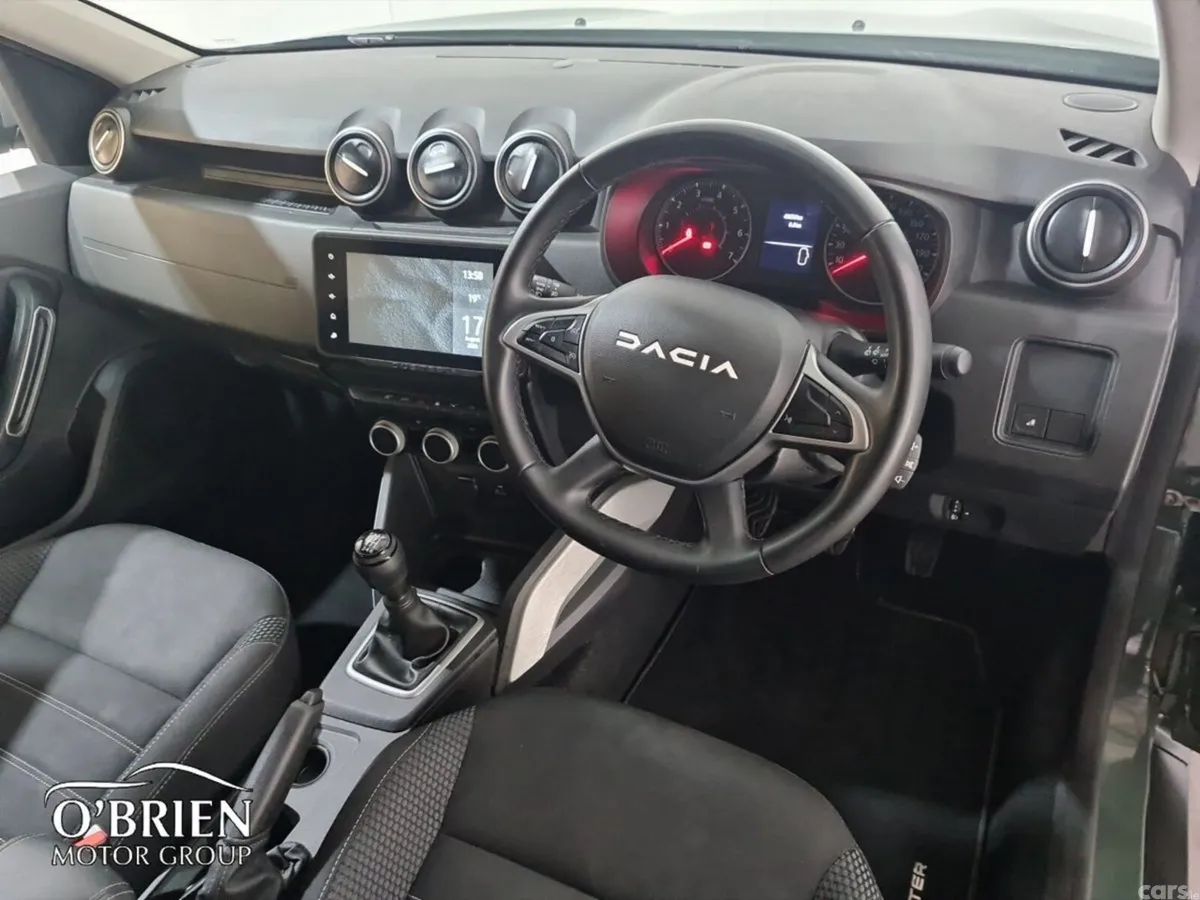 Dacia Duster SUV, Diesel, 2024, Grey