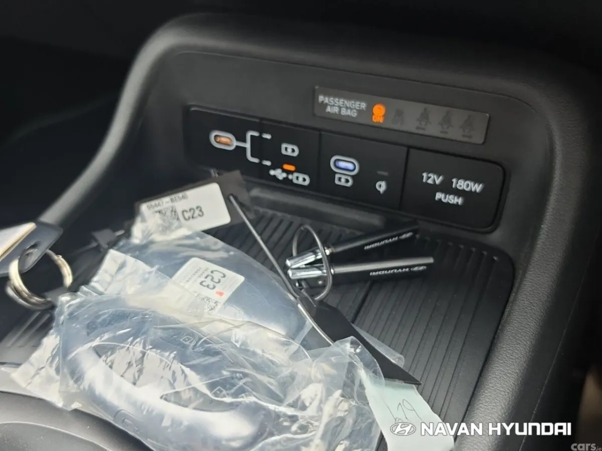 Hyundai KONA MPV, Petrol, 2026, White