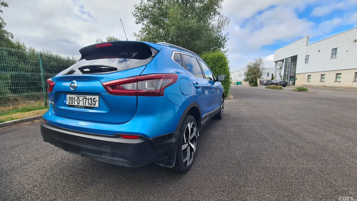 Nissan Qashqai SUV, Diesel, 2020, Blue
