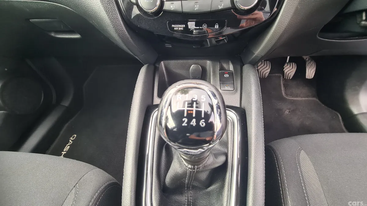 Nissan Qashqai SUV, Diesel, 2020, Blue