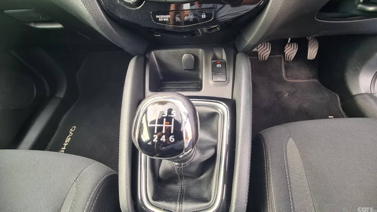 Nissan Qashqai SUV, Diesel, 2020, Blue