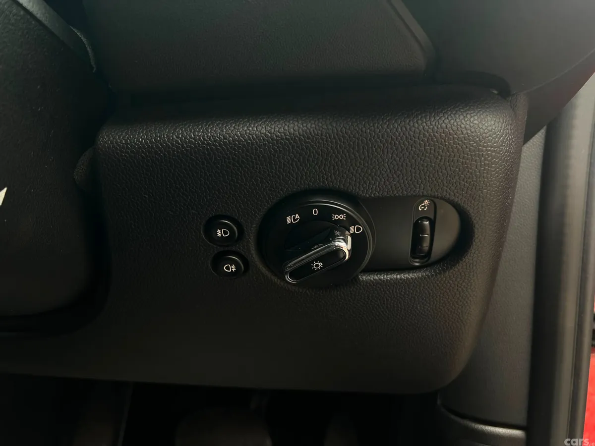 Mini Mini Hatchback, Diesel, 2017, Red