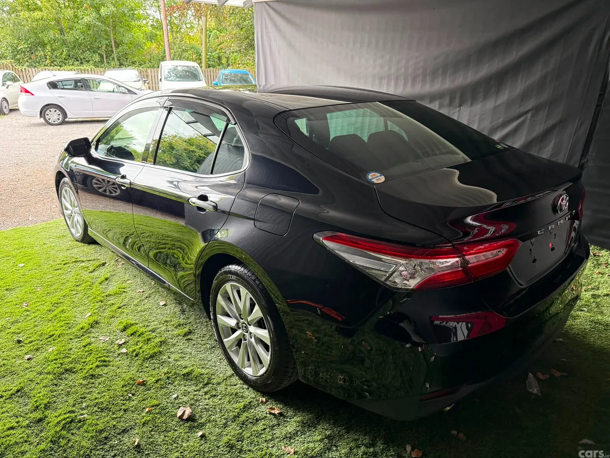 Toyota Camry Saloon, Petrol Hybrid, 2019, Black