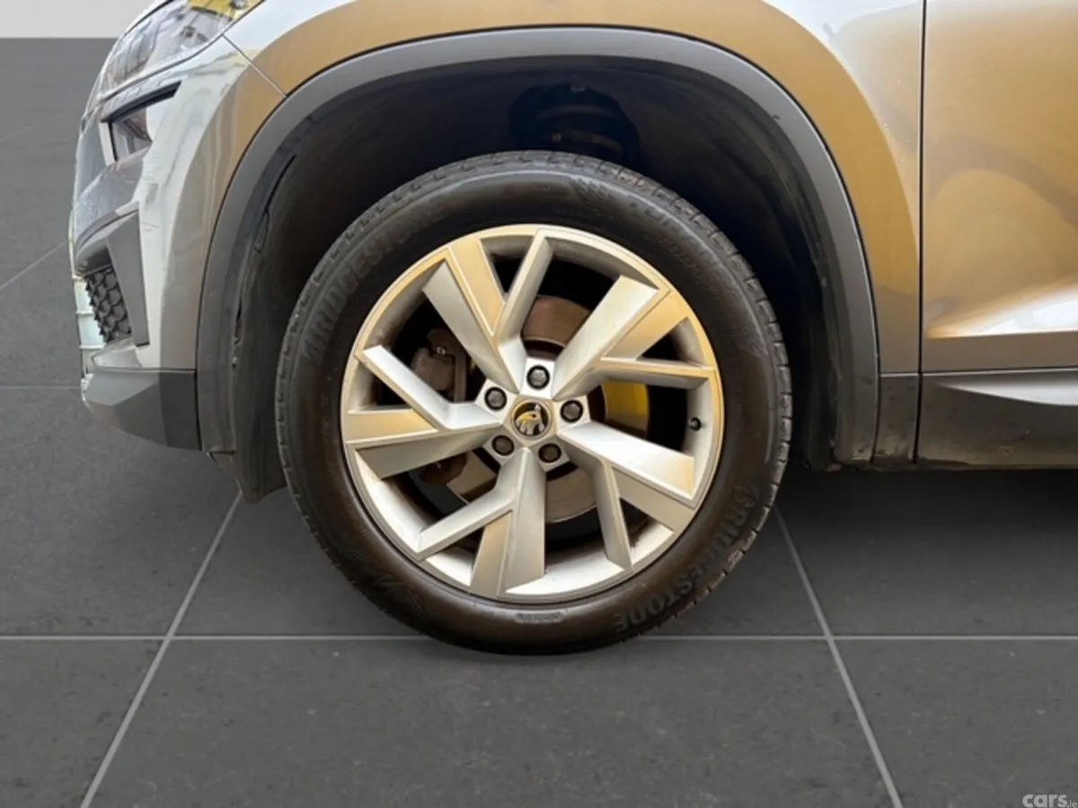 Skoda Kodiaq SUV, Diesel, 2023, Grey