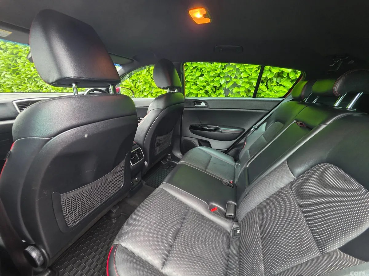 Kia Sportage SUV, Diesel, 2019, Red