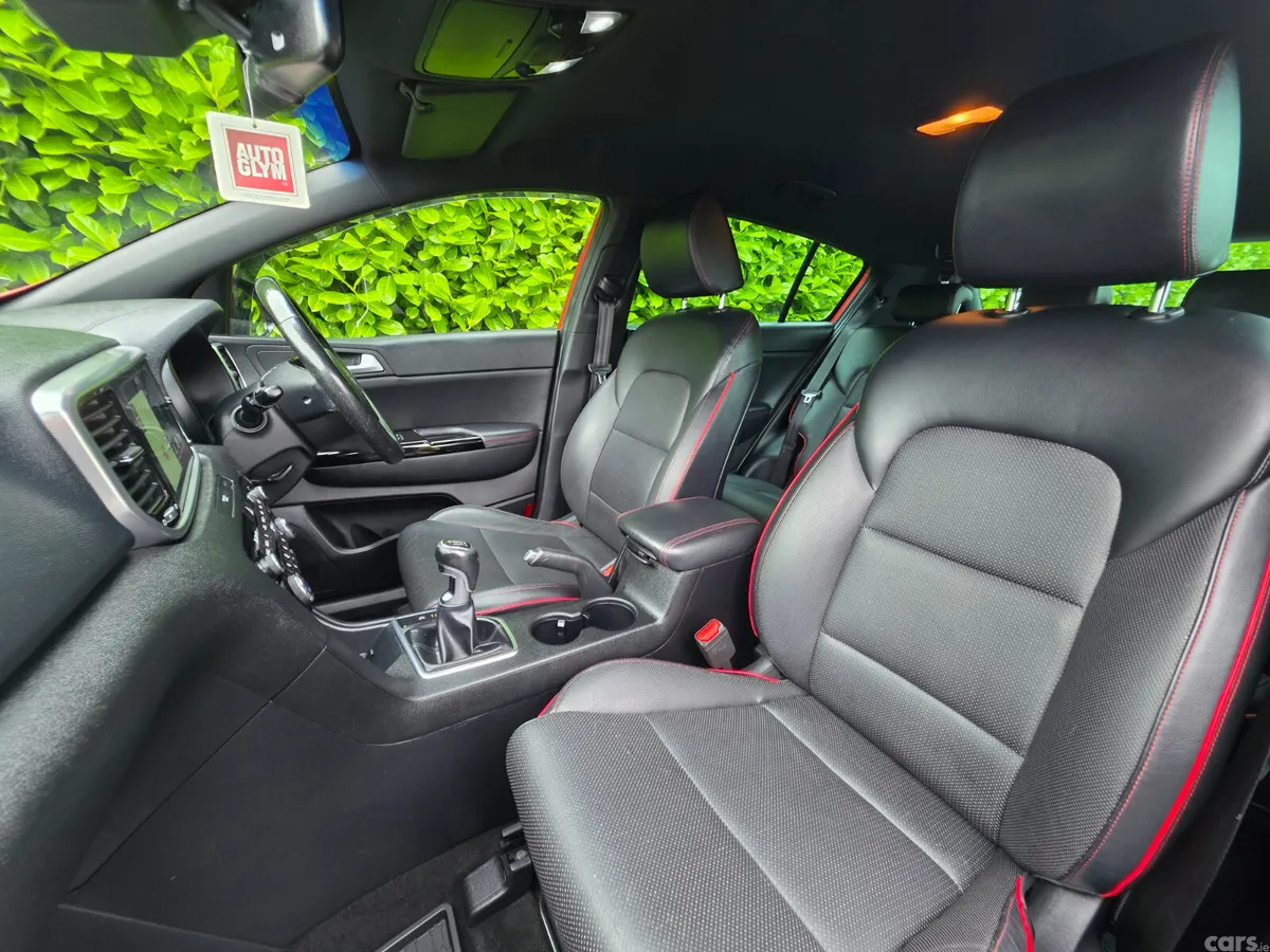 Kia Sportage SUV, Diesel, 2019, Red