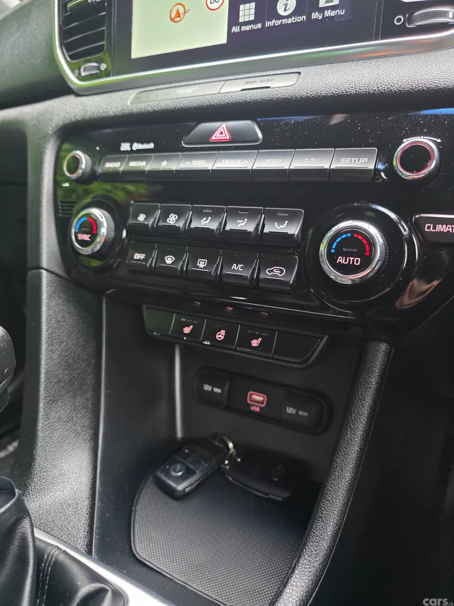 Kia Sportage SUV, Diesel, 2019, Red
