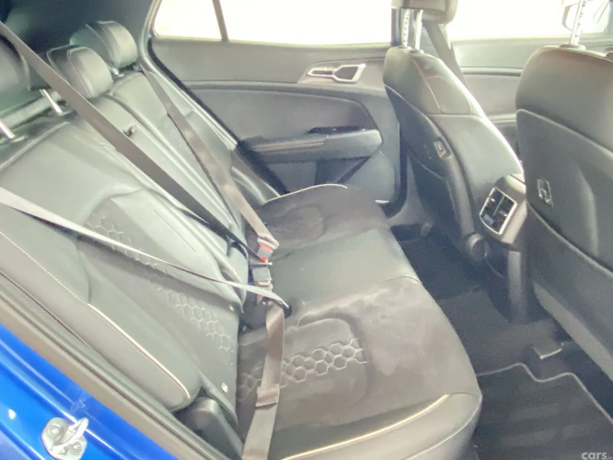 Kia Sportage SUV, Petrol, 2024, Blue