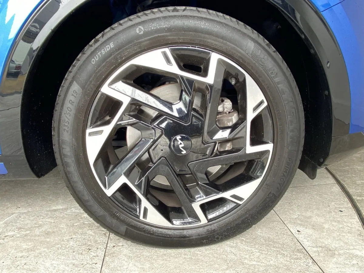 Kia Sportage SUV, Petrol, 2024, Blue