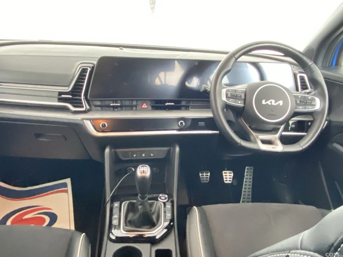 Kia Sportage SUV, Petrol, 2024, Blue