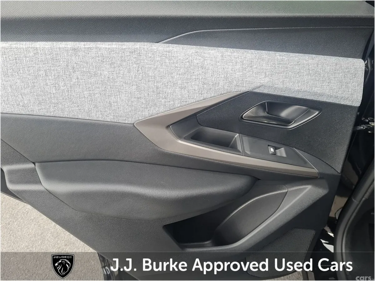 Peugeot 3008 SUV, Petrol Hybrid, 2026, Black