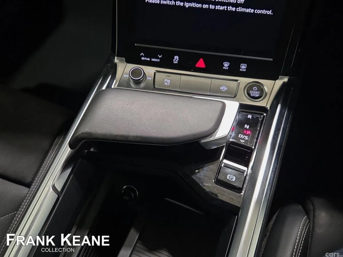 Audi Q8 Hatchback, Electric, 2023, Grey