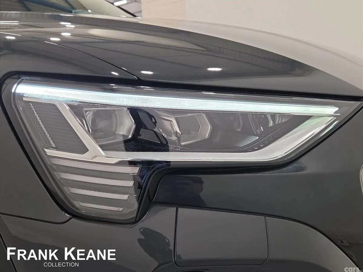 Audi Q8 Hatchback, Electric, 2023, Grey