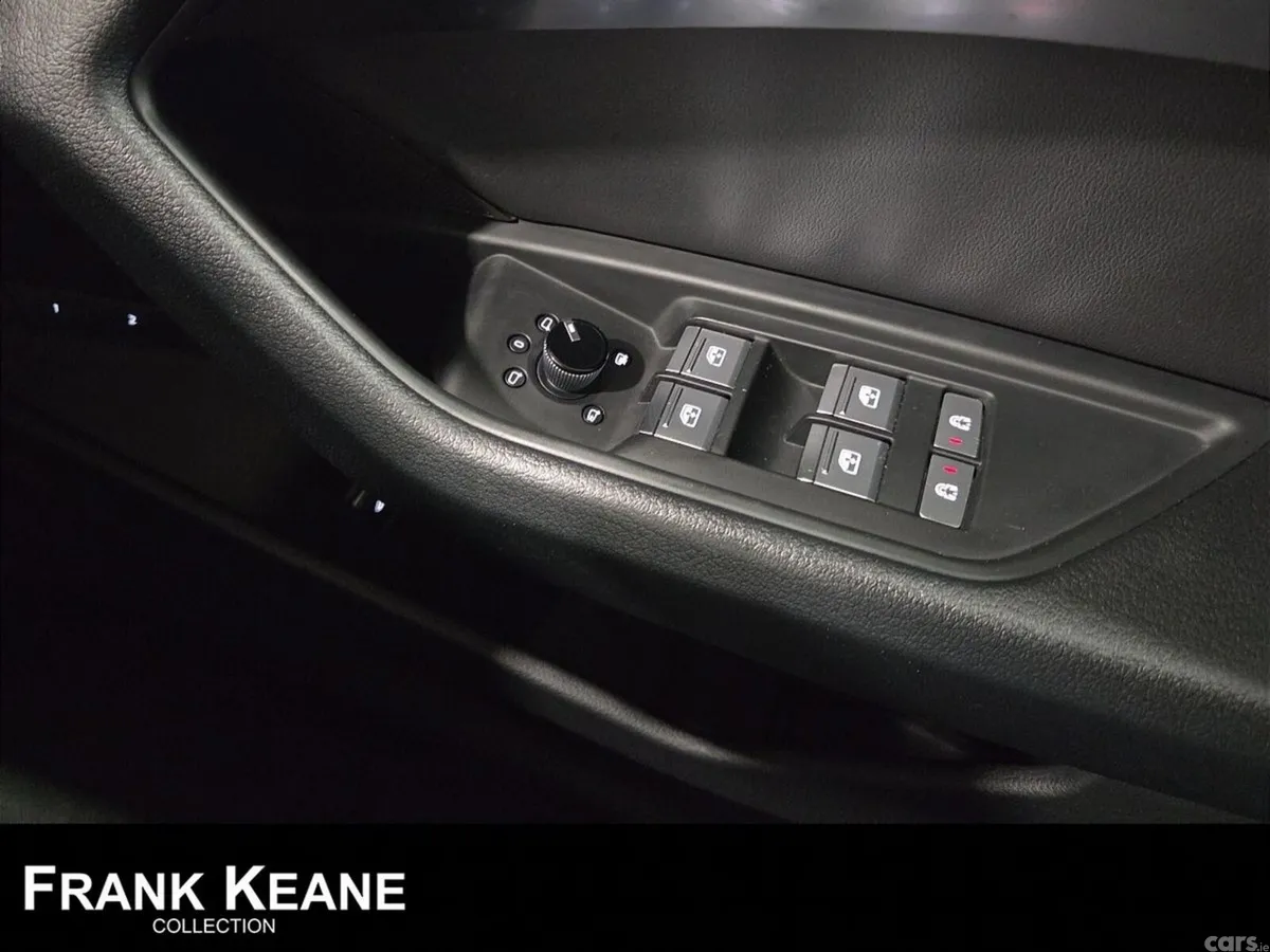Audi Q8 Hatchback, Electric, 2023, Grey