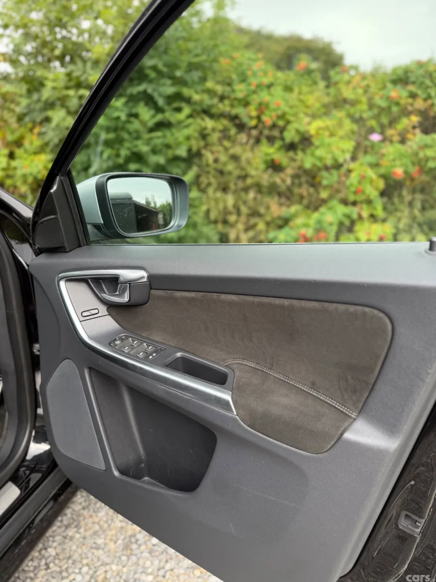 Volvo XC60 SUV, Diesel, 2017, Black