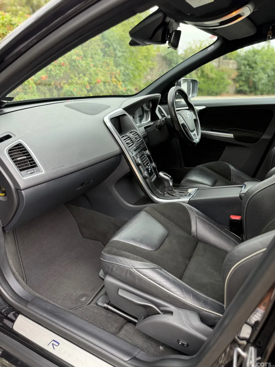 Volvo XC60 SUV, Diesel, 2017, Black