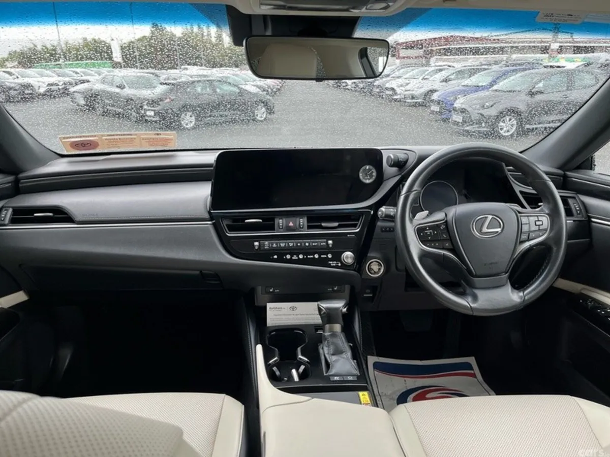 Lexus ES Saloon, Petrol Hybrid, 2023, Grey