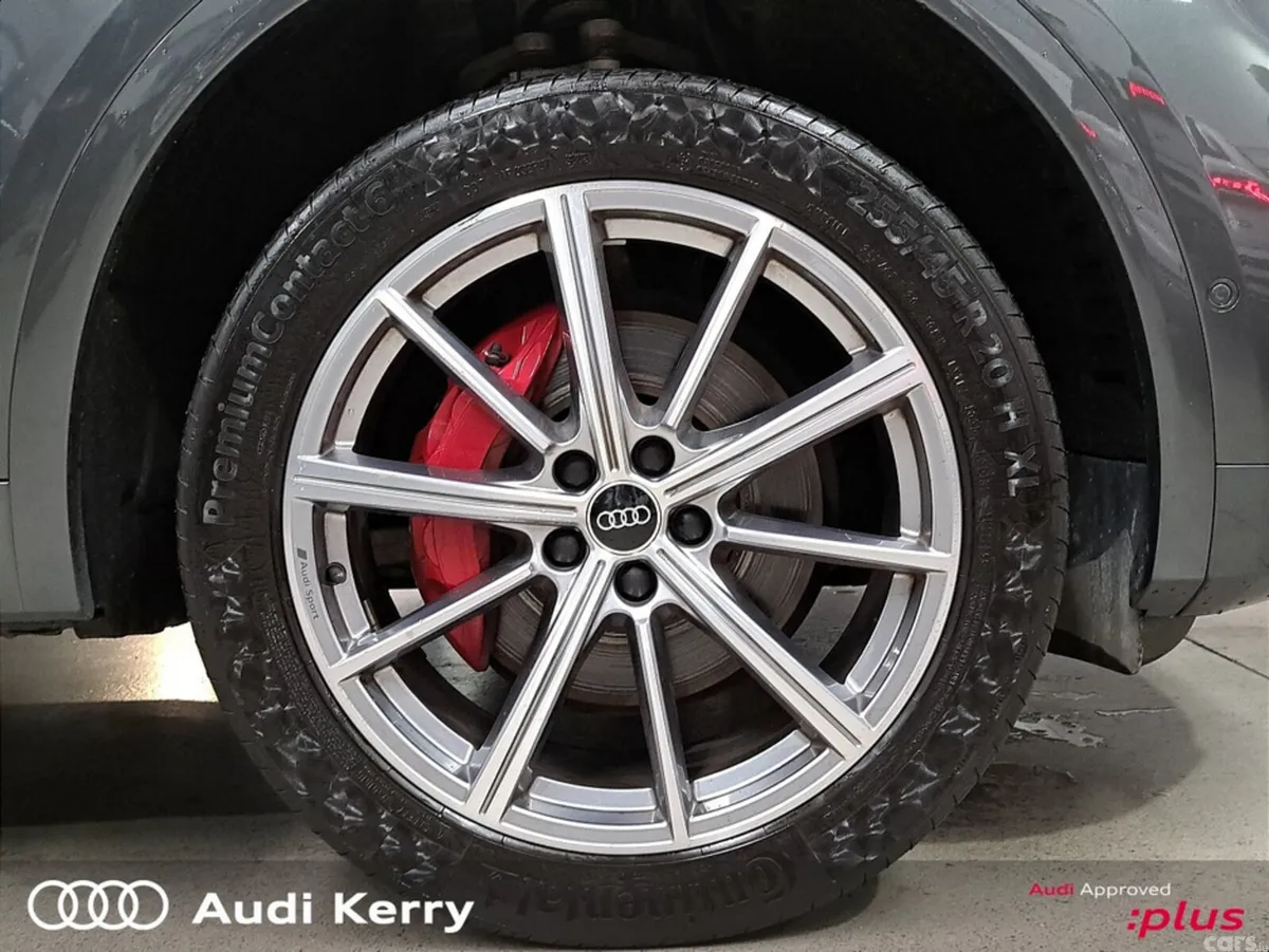 Audi Q5 Hatchback, Petrol Plug-in Hybrid, 2023, Grey