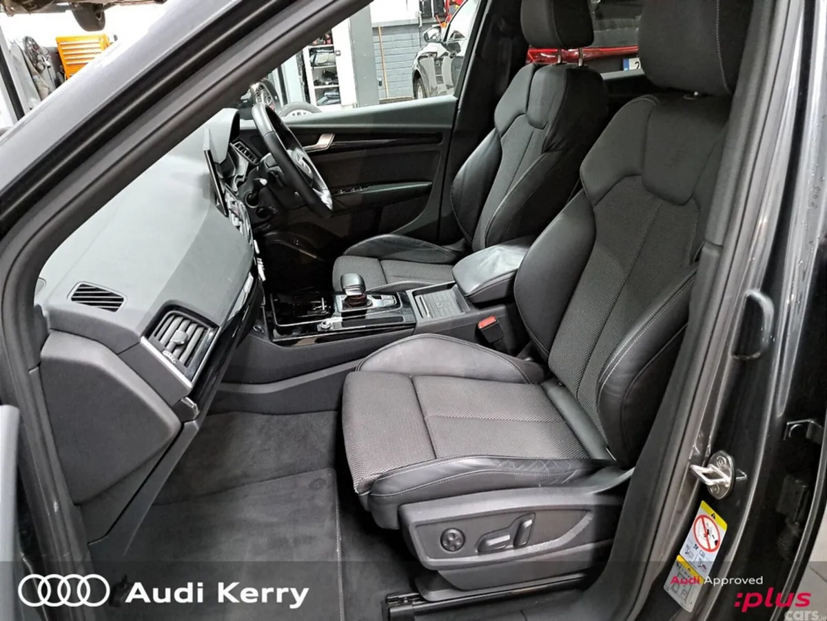 Audi Q5 Hatchback, Petrol Plug-in Hybrid, 2023, Grey
