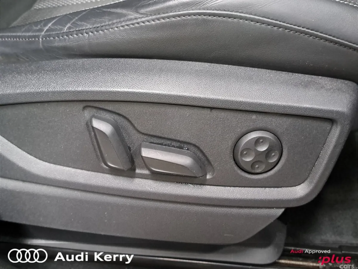 Audi Q5 Hatchback, Petrol Plug-in Hybrid, 2023, Grey
