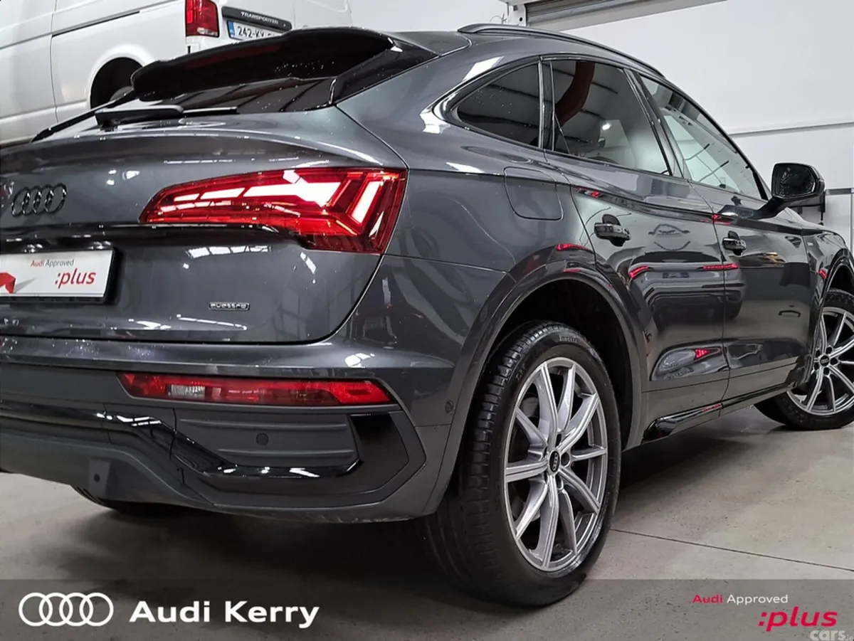 Audi Q5 Hatchback, Petrol Plug-in Hybrid, 2023, Grey