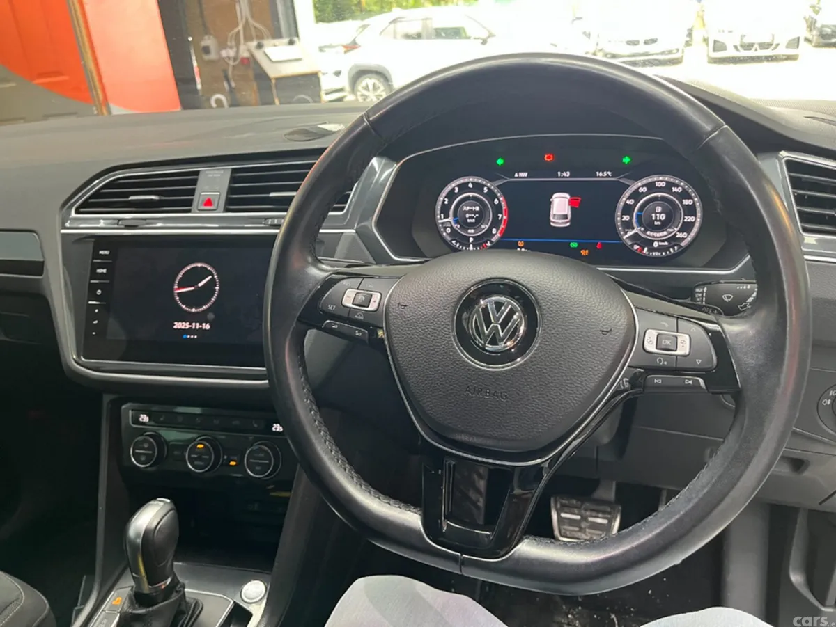 Volkswagen Tiguan SUV, Petrol, 2018, White