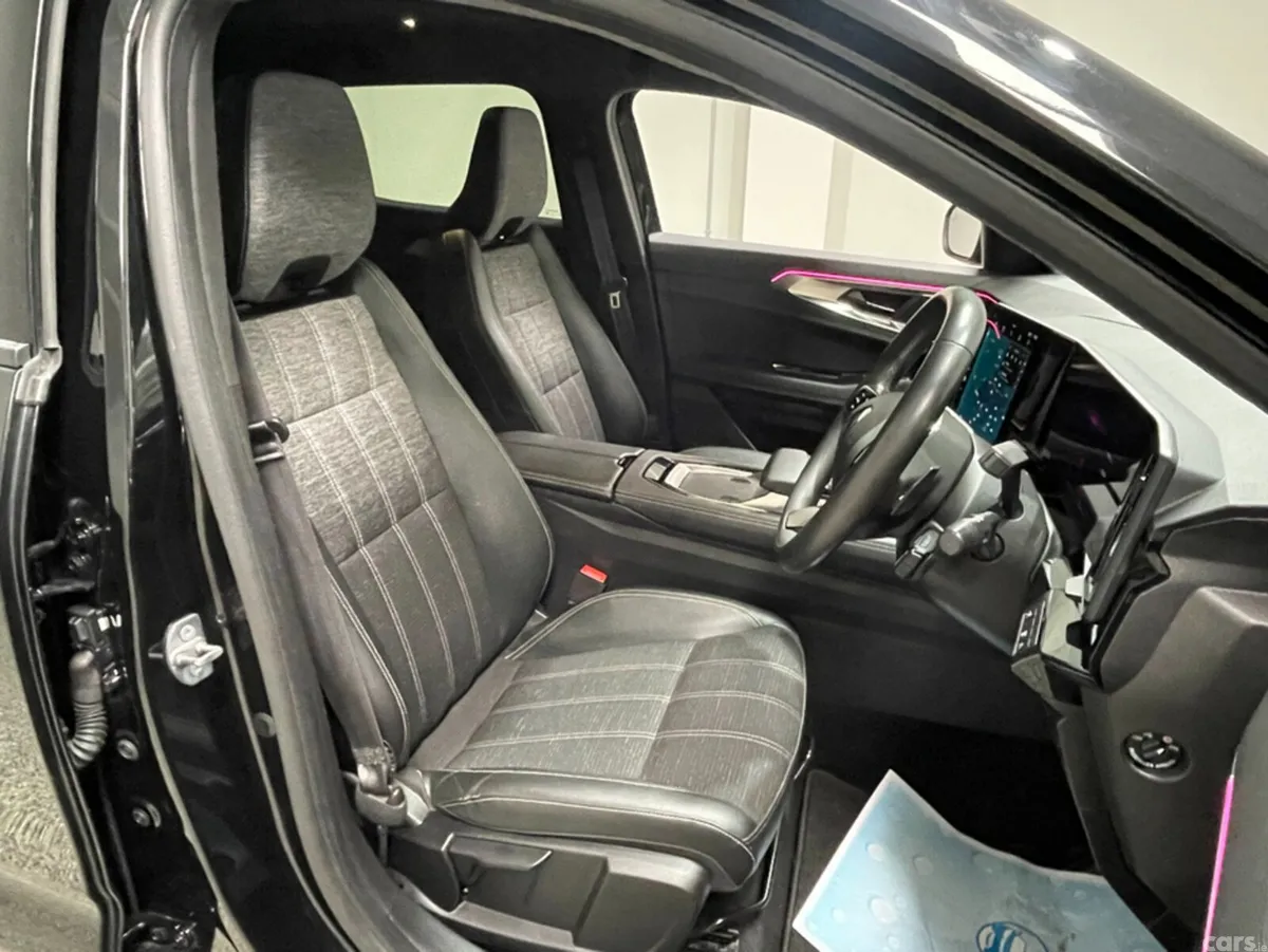 Renault Austral SUV, Petrol, 2024, Black