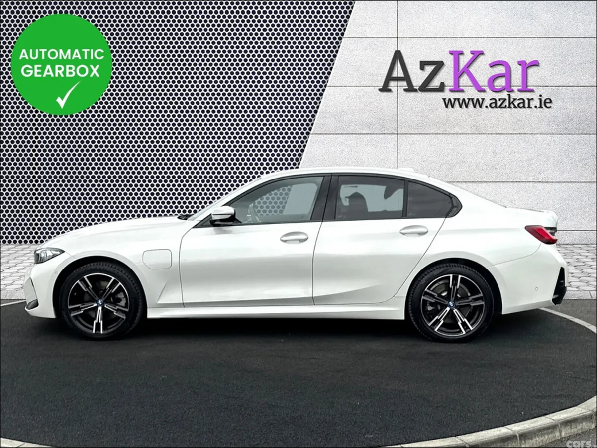 BMW 3-Series Saloon, Petrol Plug-in Hybrid, 2023, White
