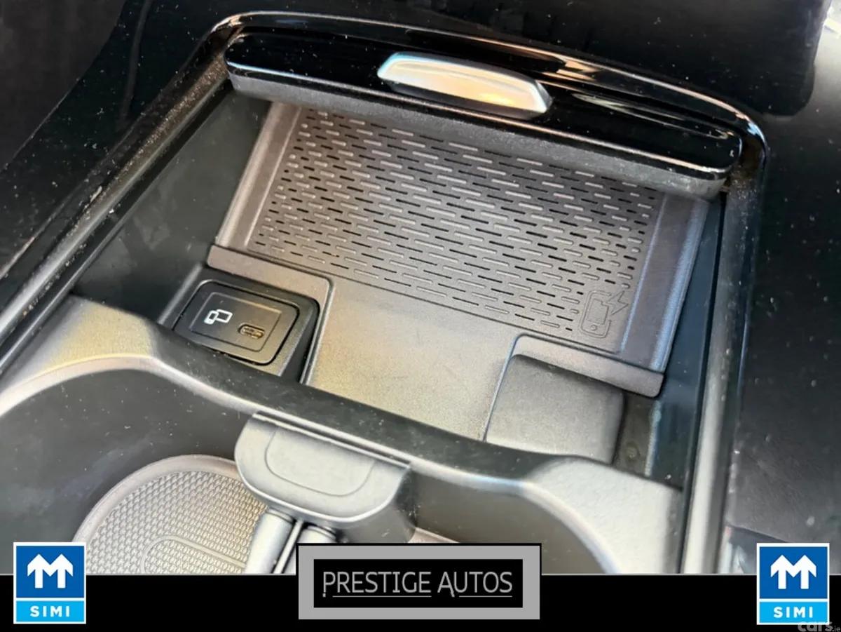 Mercedes-Benz A-Class Hatchback, Petrol, 2019, White