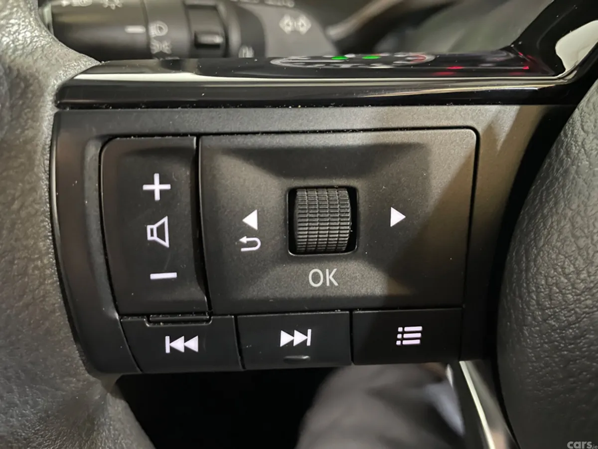Nissan Qashqai MPV, Petrol, 2022, Grey