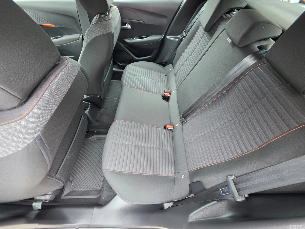 Peugeot 208 Hatchback, Petrol, 2022, White