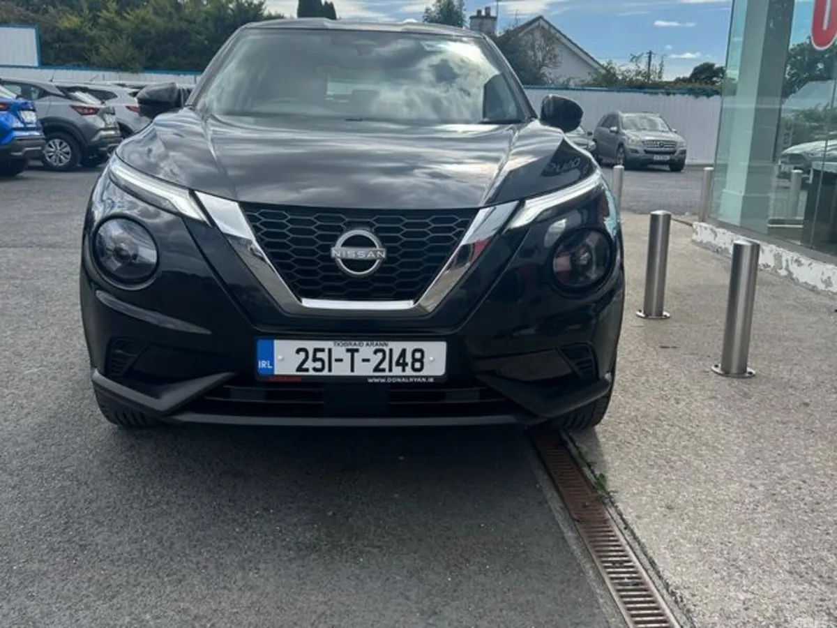 Nissan Juke MPV, Petrol, 2025, Black