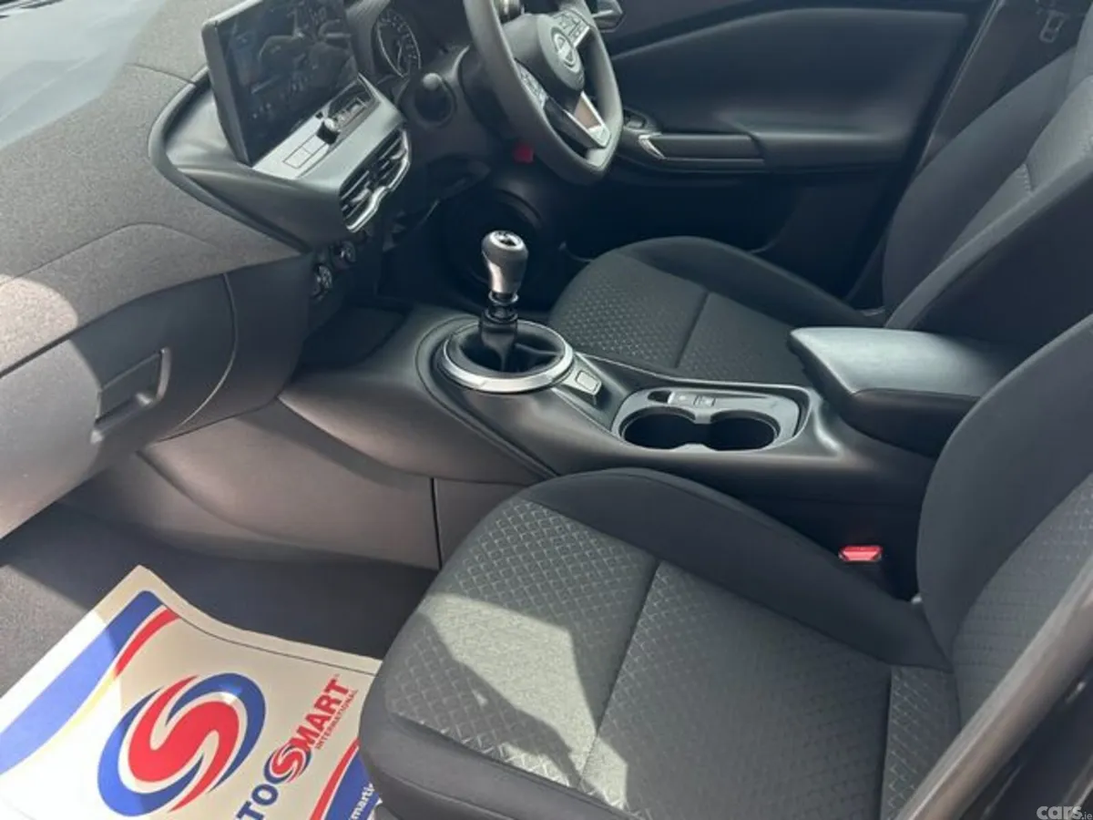 Nissan Juke MPV, Petrol, 2025, Black