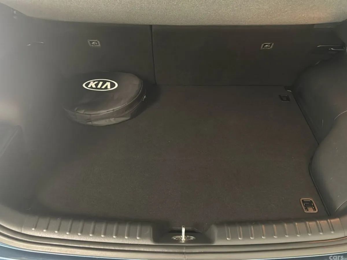 Kia Niro MPV, Petrol Plug-in Hybrid, 2023, Blue