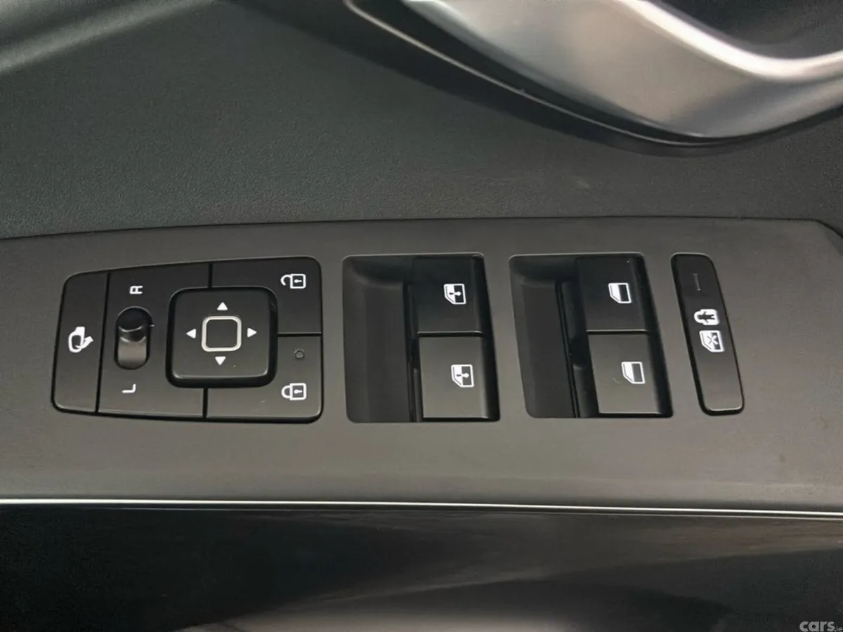 Kia Niro MPV, Petrol Plug-in Hybrid, 2023, Blue