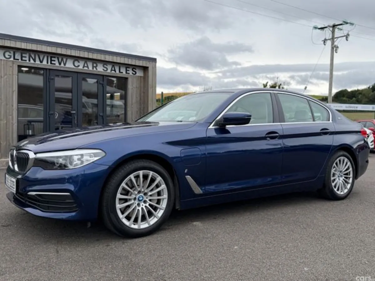BMW 5-Series Saloon, Petrol Plug-in Hybrid, 2019, Blue