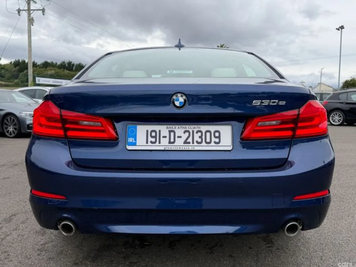 BMW 5-Series Saloon, Petrol Plug-in Hybrid, 2019, Blue