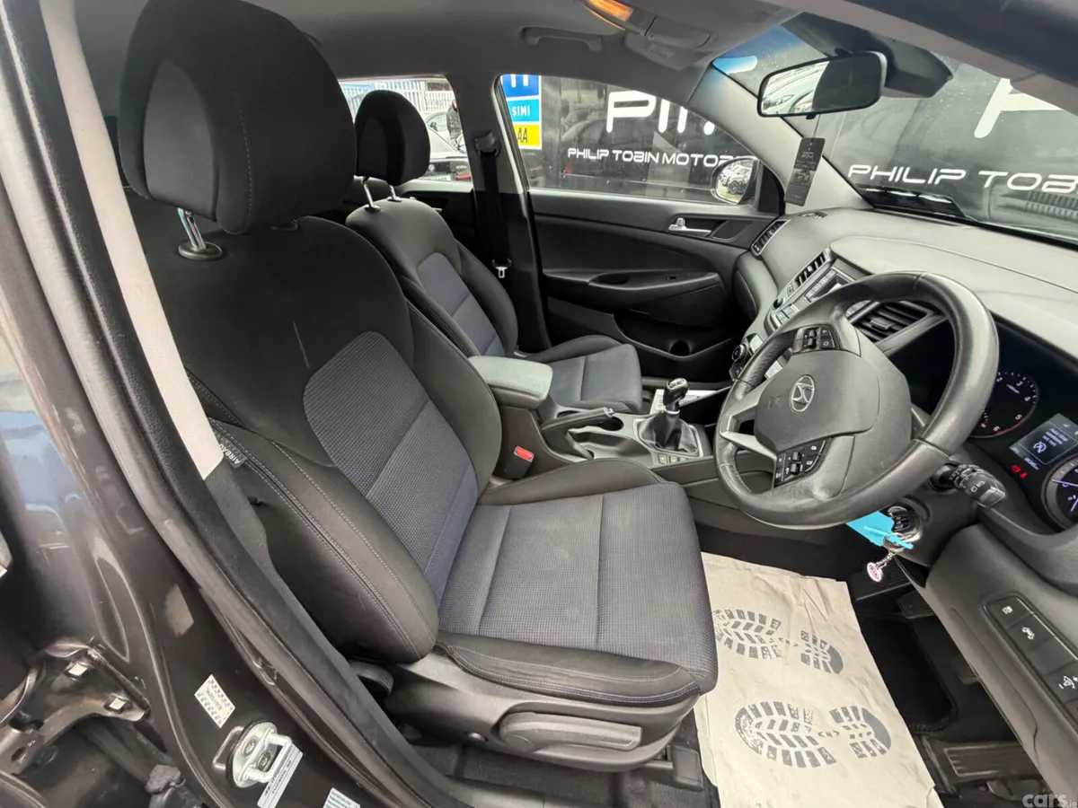 Hyundai Tucson SUV, Diesel, 2016, Grey